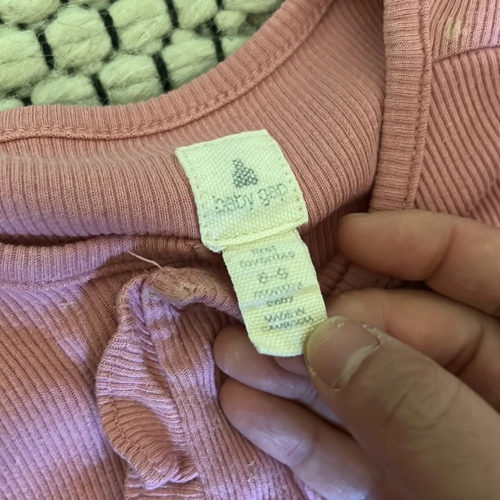 BABY GAP‎ Lot. Onesie and Dress. Size 6-12 months